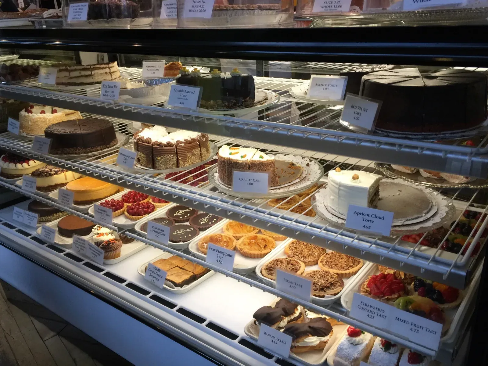 Cafe Selmarie Bakery - Top Brunch Restaurants Chicago No-Reservation NextMe Waitlist App