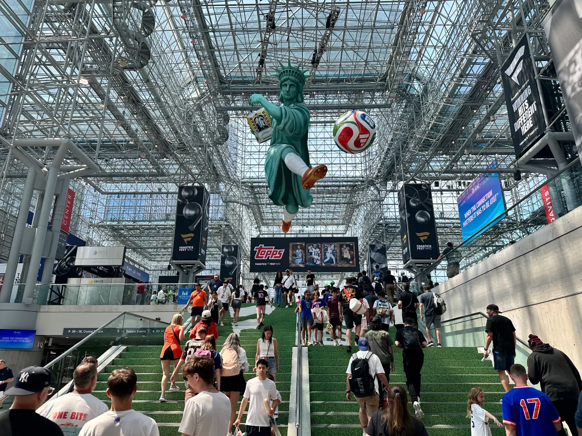 Crowds climbing the entryway stairs at Fanatics Fest NYC 2026