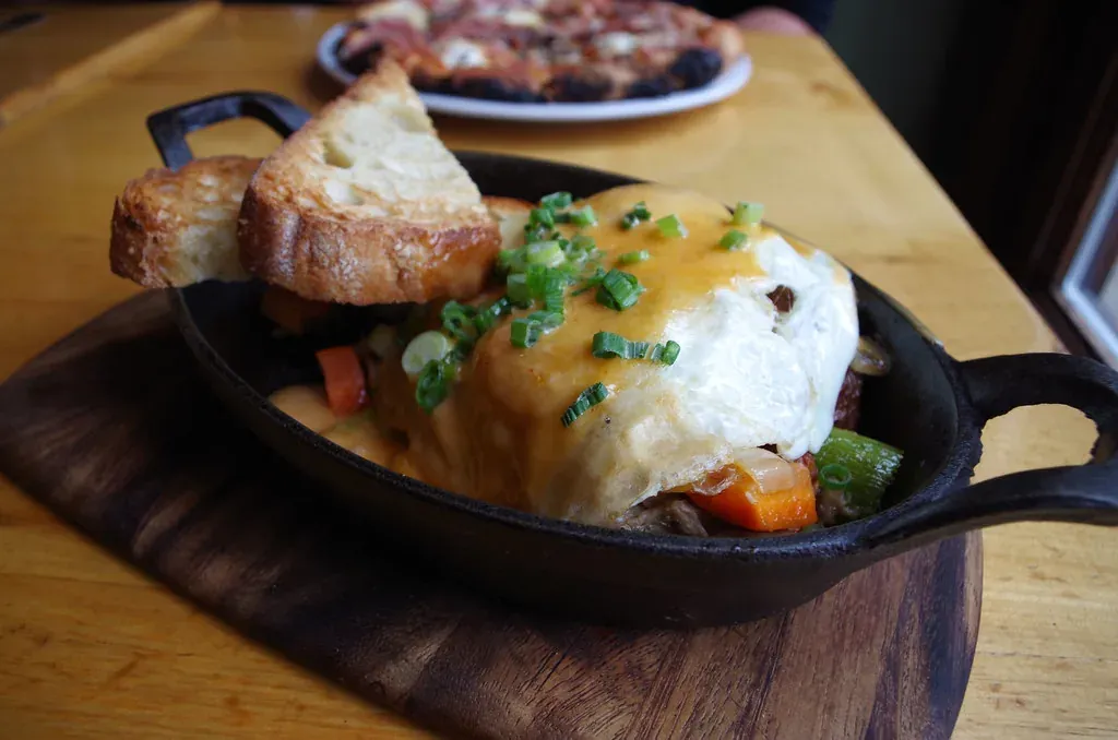 Frasca Pizza - Top Brunch Restaurants Chicago No-Reservation NextMe Waitlist App